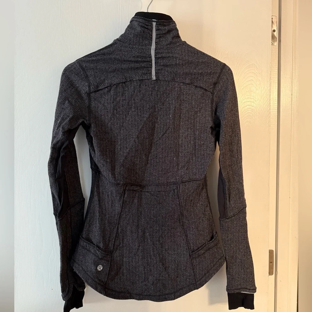Lululemon Base Runner 1/2 Zip Heathered Herringbone